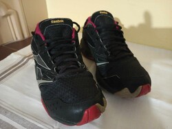 37 es Reebok  márkás kondicipő ,eladó