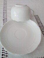 Jelzett - festetlenül értékesített - fehér herendi porcelán teás csésze és csészealj