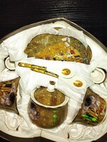 Teás porcelán készlet Gustav Klimt híres festménye alapján