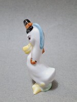 Herendi porcelán pipás kacsa, 9 cm, pici sérüléssel