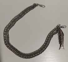 RÉGI  SZÉP ÁLLAPOTÚ 2-SOROS ACÉL ZSEBÓRALÁNC HAL FITYEGŐVEL BIZTONSÁGOS KAPCSOLÓKKAL.