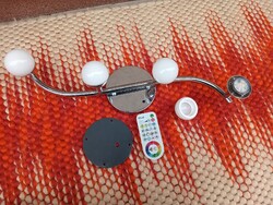 Modern design mennyezeti lámpa távirányítóval. Alkudható.