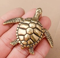 Réz teknős figura, kitűző
