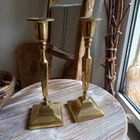 Elegáns régi réz gyertyatartó pár (22,8 cm)