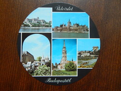 Kör alakú képeslap - Budapest 1980. - Vár, Hilton, faros Ikarusz, Parlament - átmérő kb. 15cm