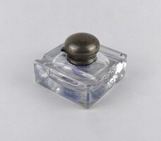 1V214 Antik ezüstözött fedeles üveg kalamáris tintatartó XIX. század