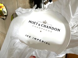 Moët & Chandon tálca az ICE Impérial sorozatból