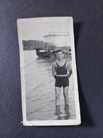 Régi fotó férfi fürdőruhában - fürdőruha-divat anno 1920-as évek