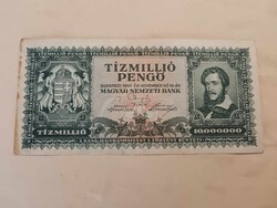 Tízmillió pengő, 1945-ből, kis ragasztó folttal