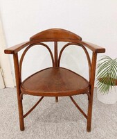 Thonet N.81 háromlábú karosszék