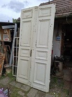 Antik ajtó