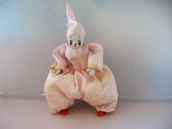 Retro porcelános bohóc rózsaszín pufi ruhában