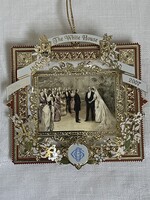 Álomszép karácsonyfa dísz a Fehér Házból díszdobozban történelmi leirással.