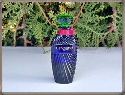 Vintage Emanuel Ungaro, mini kék parfümös üveg, smaragd zöld dugóval, kevés minőségi parfümmel