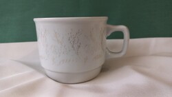 Zsolnay porcelán teás csésze, finom arany mintával