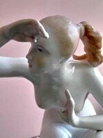 VITRINBŐL:Lány akt- Aquinkumi nagyalakú porcelán-hibátlan