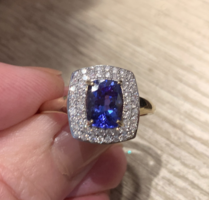 Tanzanit 0.50 ct Brillekkel gyönyörű arany gyűrű.ÚJ.Igazolással