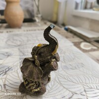 Elefánt figurális szobor  eladó! 12 cm