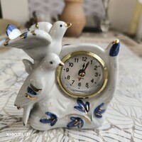 Defines porcelán keretben  asztali óra  eladó! 12 cm