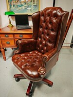 MEGRENDELHETŐ  Chesterfield bőr forgószék új állapotú , klasszikus főnöki gurulós szék , irodai szék