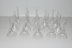 Ø6cm átmérőjű üvegtölcsér, laboratórium