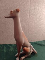 PORCELÁN DALMATA jelzett, kézi festésű kispesti termék.  16 cm , 120 gramm.