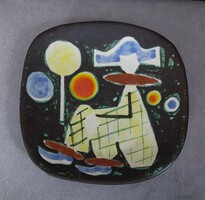 Györgyey Zsuzsa  Retró bohocos kerámia fali tál,falidísz, tányér,mérete 18,5 x 18,5 cm