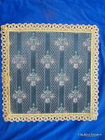 Bársony terítő 30 x30 cm, arany szegéllyel. Barokk mintával hibátlan, tökéletes állapotban