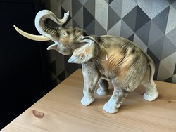 Nagyon nagy méretű régi Royal Dux elefánt figurális porcelán