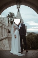 Menyasszonyi ruha fátyollal