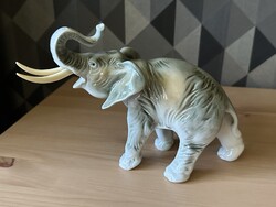 Régi Royal Dux elefánt figurális porcelán