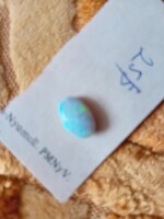 ÁRON ALUL! AUSZTRÁLKÉKES SZÍNŰ  OPÁLKŐ  MÉRETE:1,1 CM