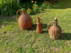 Retro vesszőfonatos demizsonok 3 db 46 cm 38 cm 35 cm magasak