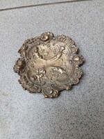 Csodás régi puttós bronz tálka, falidísz (12x11,6 cm)