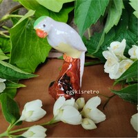 Jelzett kerámia papagáj