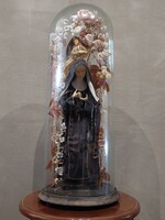 Vallási témájú szobor, apáca - angyalkával