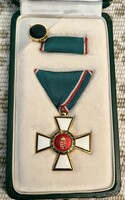 Magyar Köztársaság lovagkereszt dobozában