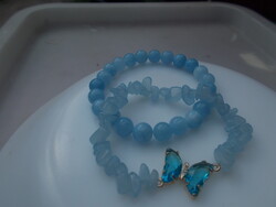2 db akvamarin karkötő lepkével