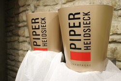 2 db Piper-Heidsieck bronz arany színű pezsgős jégveder  párban