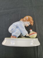 Zsolnay búgócsigás figura
