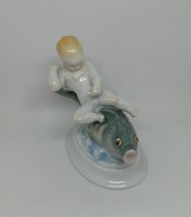 Herendi porcelán halon lovagló puttó!
