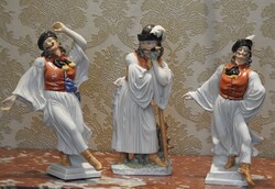 Herendi Porcelán Mix 3 db egyben eladó. Táncoló Betyárok.. Jelzettek,kézzel festettek, hibátlanok!