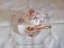 Teáscsésze alátéttel