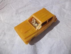 Gremlin retró műanyag kisautó (5202)