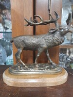Régi Tömör Bronz-Réz Bőgő Szarvas Figurális Kisplasztika,Szobor,Fa Talapzaton.20 cm.