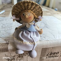 Retro fa szalmakalapos kislány, polcdísz  eladó!