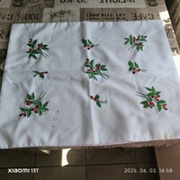 Hímzett párnahuzat  eladó! 56 x 46 cm