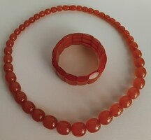 Retro szép valódi borostyán nyaklánc saját csavaros kapcsolóval hozzá gumis karkötővel egyben