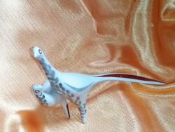 Kőbányai, Veres Miklós által tervezett, stilizált fácán madarak