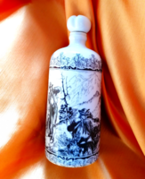 Vadászjelenetes italos porcelán palack, vadászházba, használható, hibátlan.
